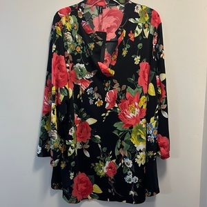 Floral long sleeve top/blouse